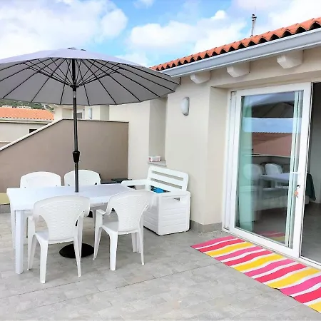 Affittimoderni La Gemma شقة كاستيلساردو